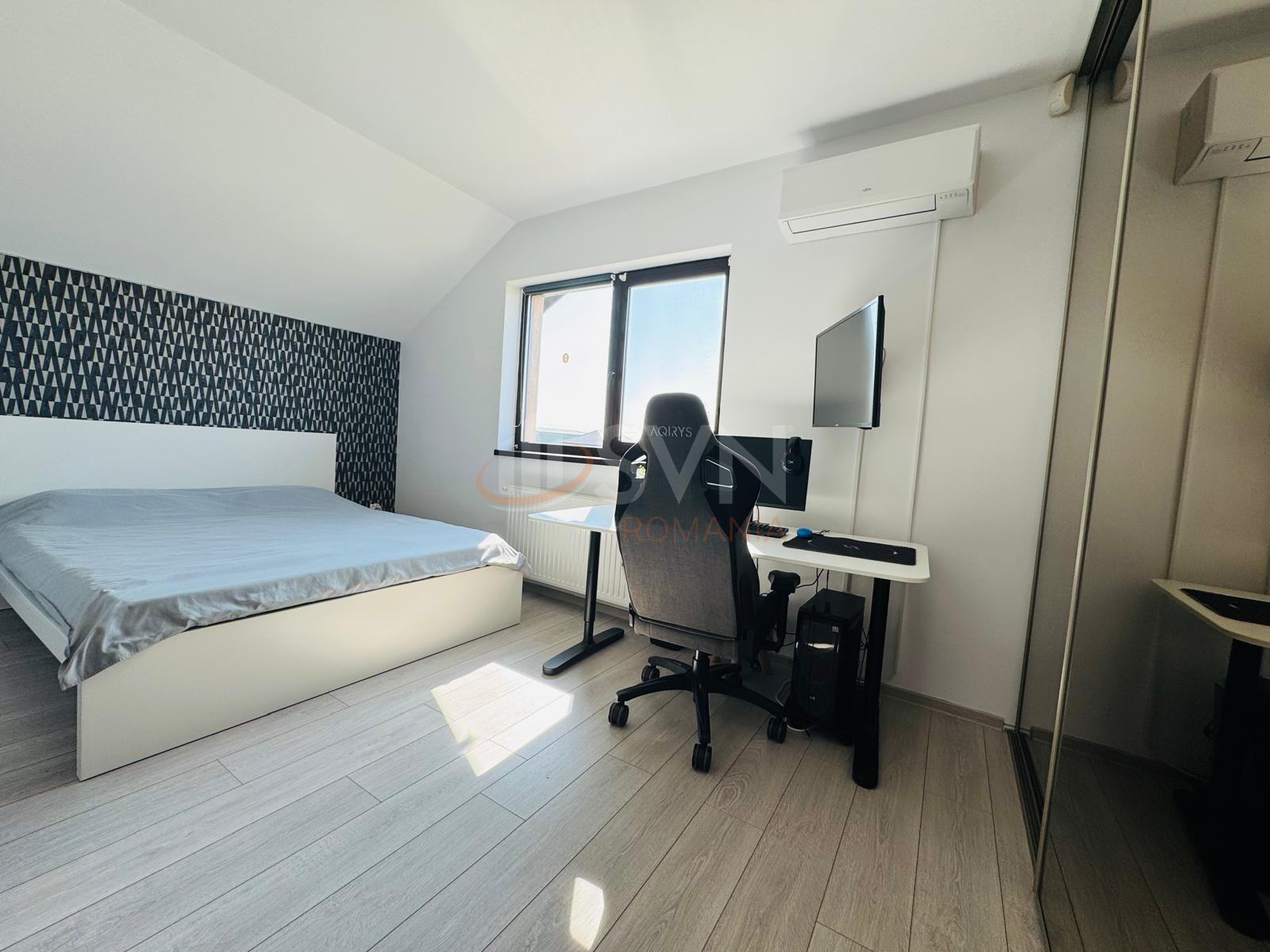 Casa, 4 camere Dambovita/Centru