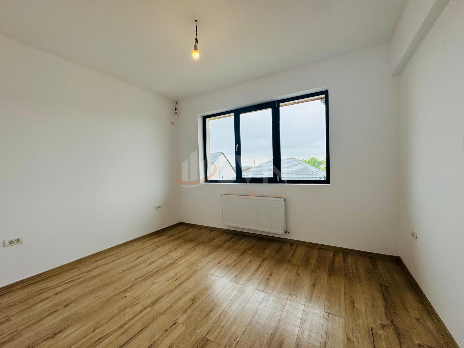 Casa, 4 camere Dambovita/Centru