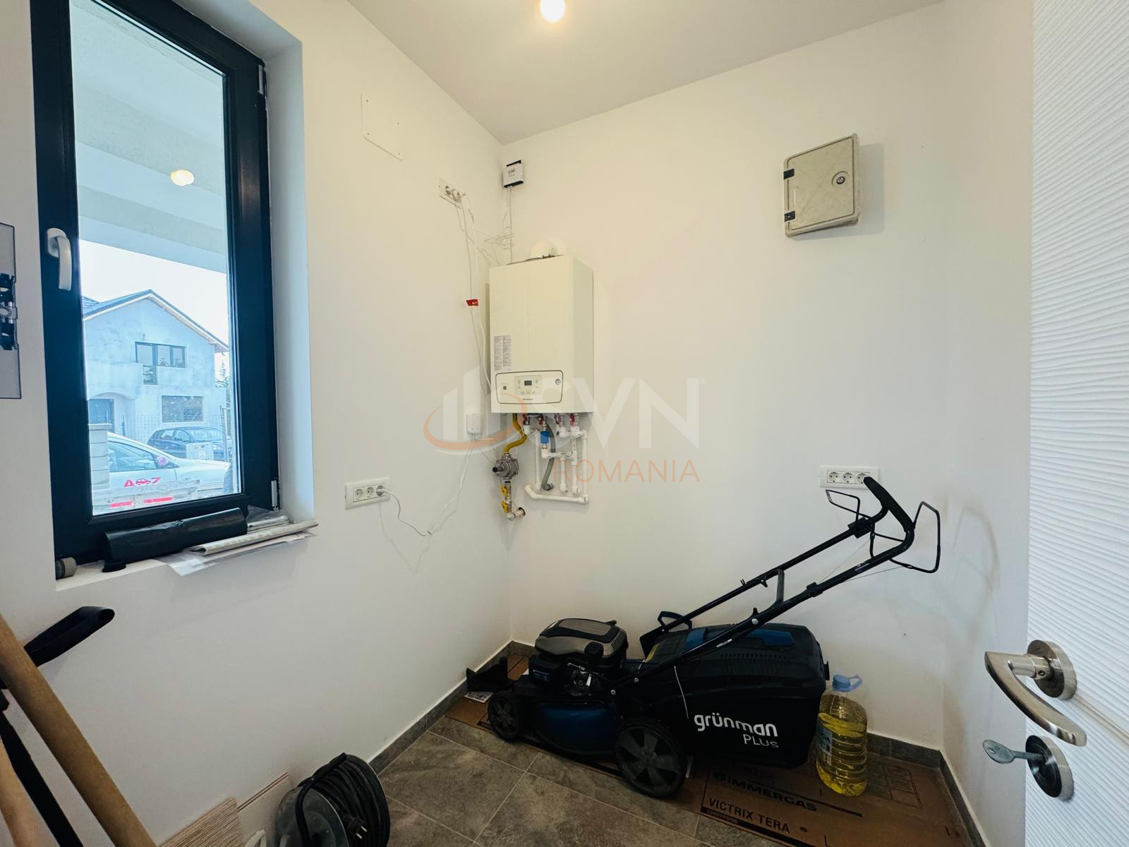 Casa, 4 camere Dambovita/Centru