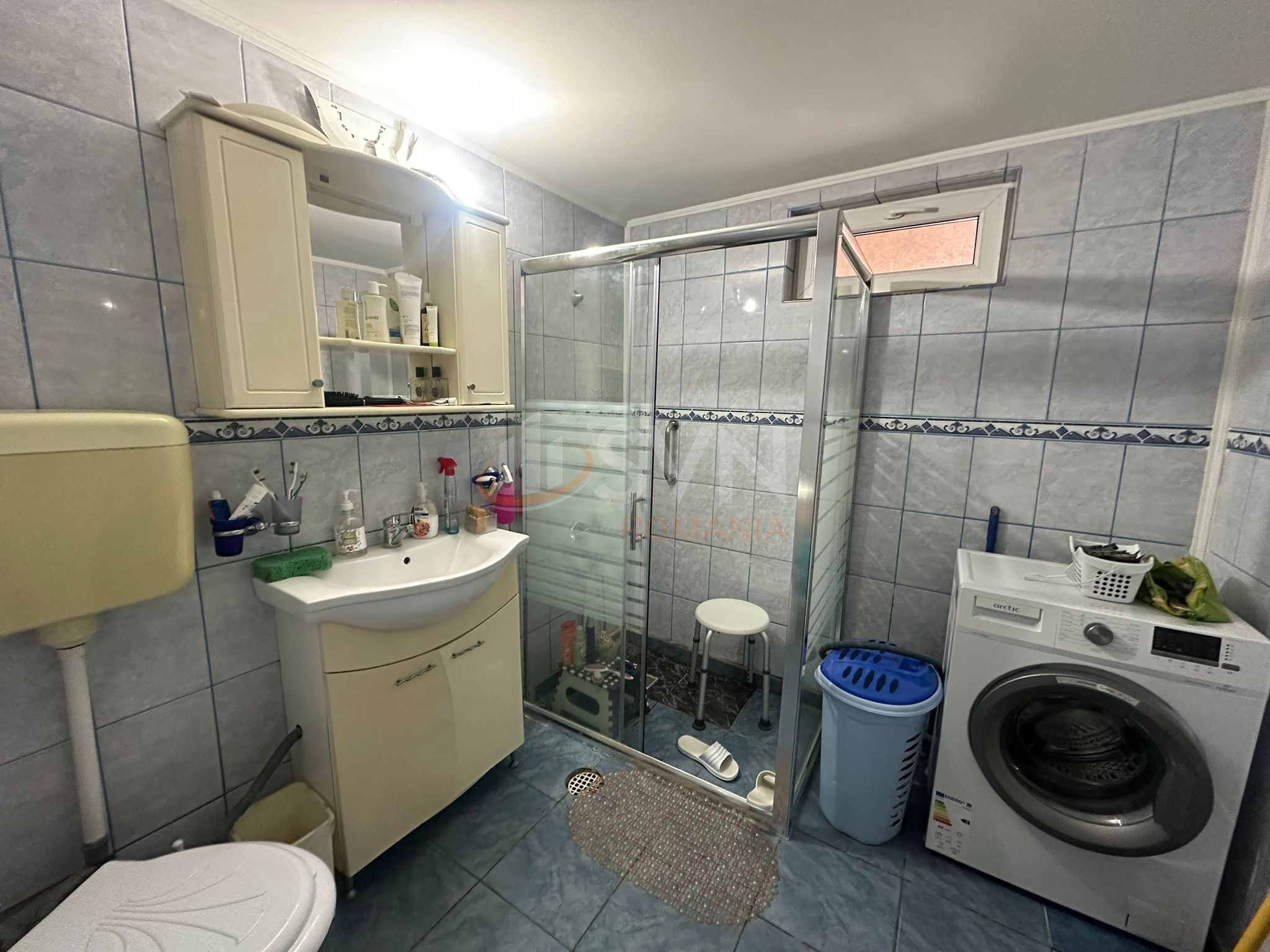 Casa, 4 camere Bucuresti/Bucurestii Noi