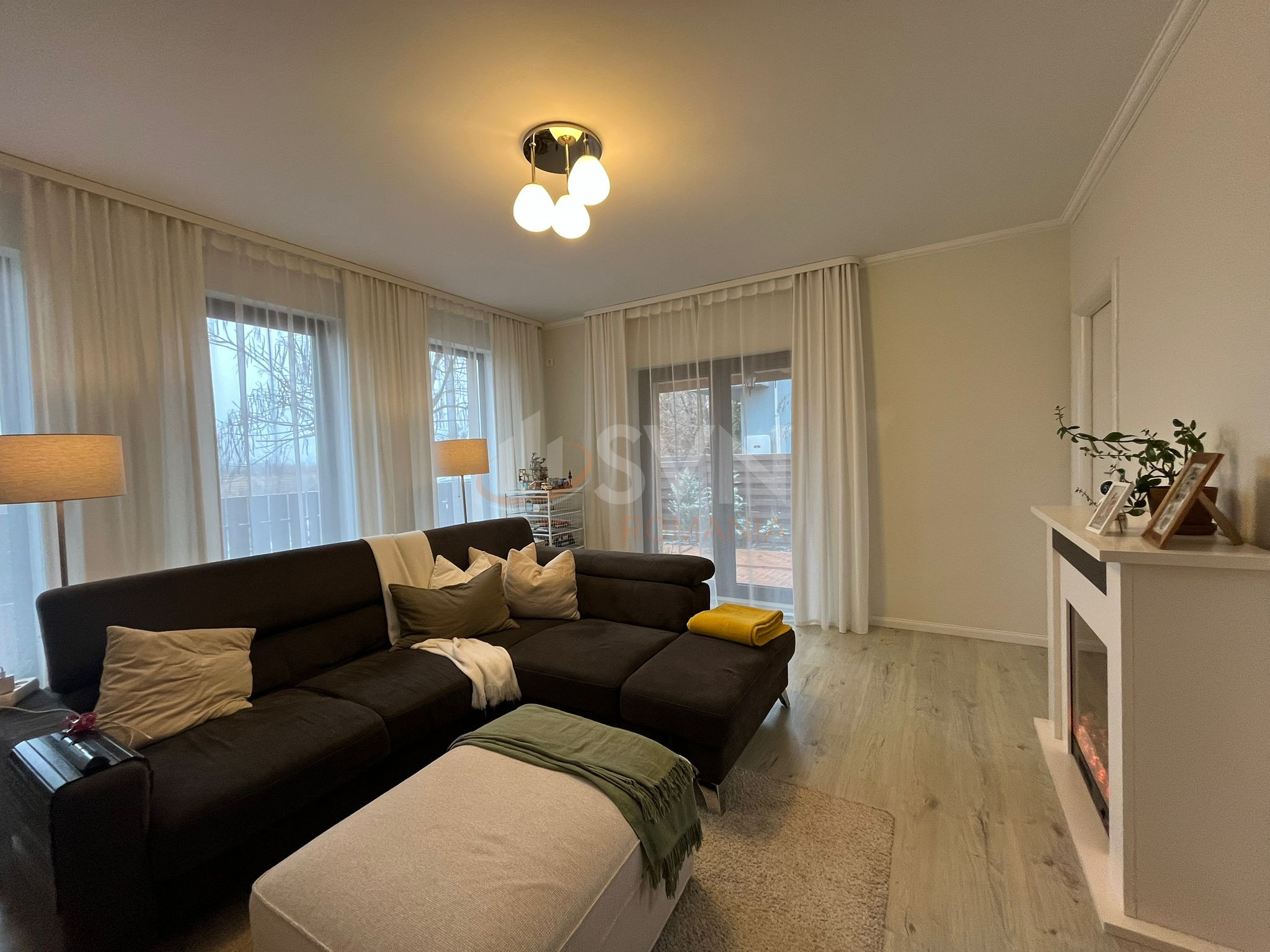 Casa, 4 camere Dambovita/Centru