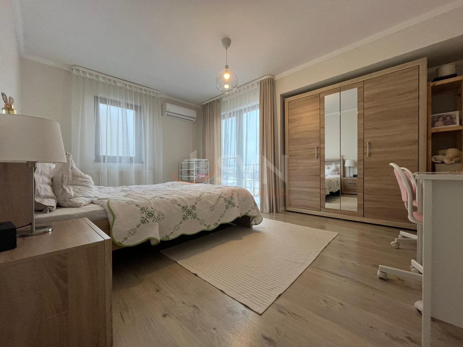 Casa, 4 camere Dambovita/Centru