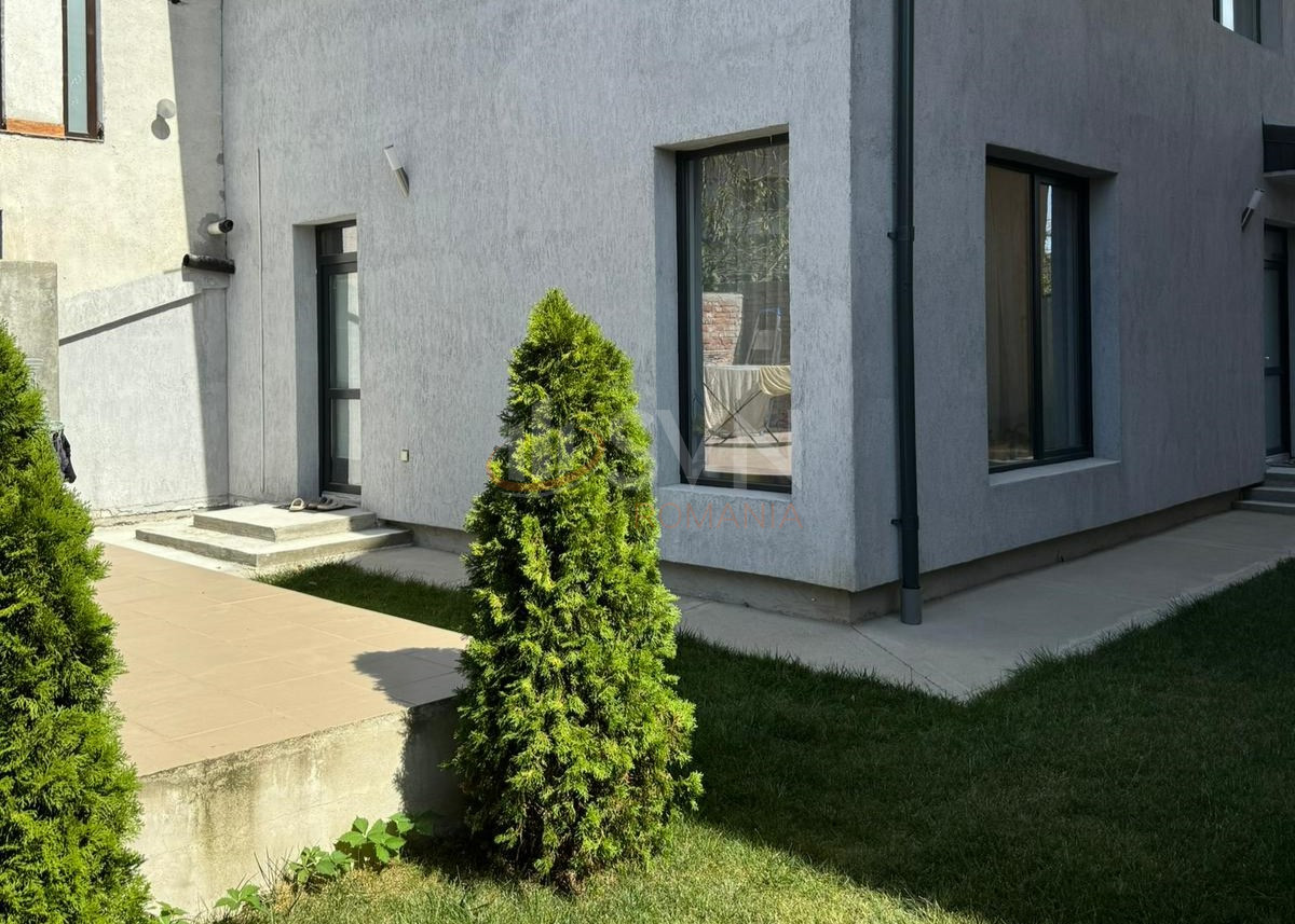Casa, 4 camere Bucuresti/Bucurestii Noi