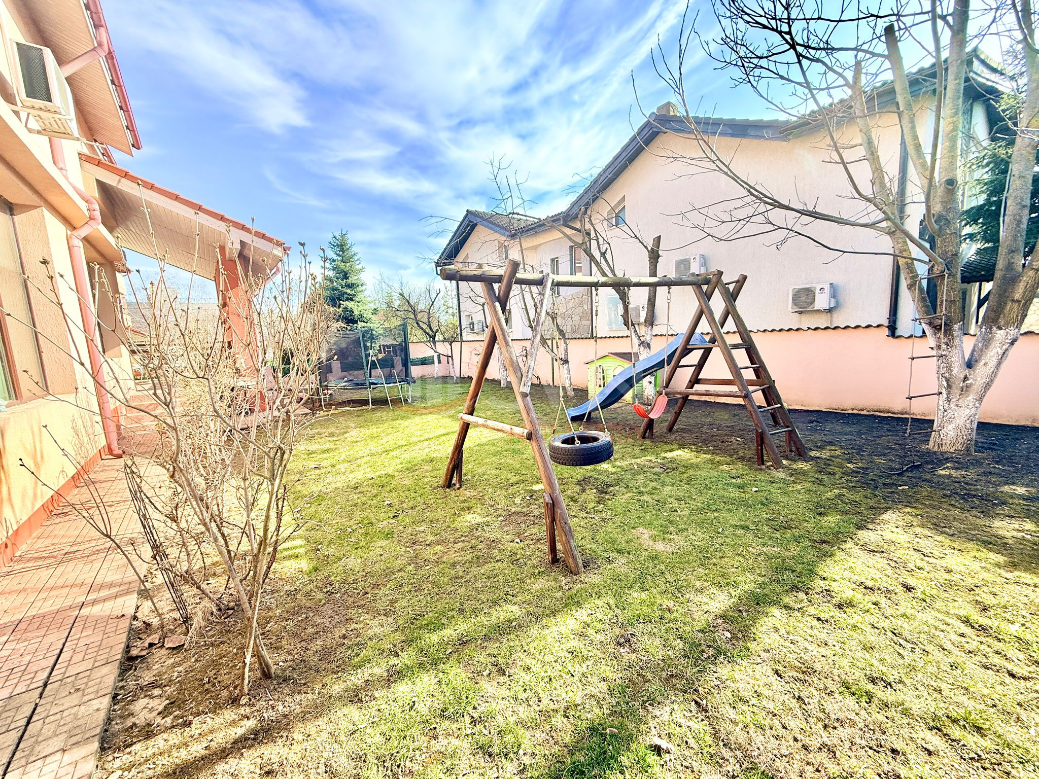 Casa, 4 camere Bucuresti/Iancu Nicolae