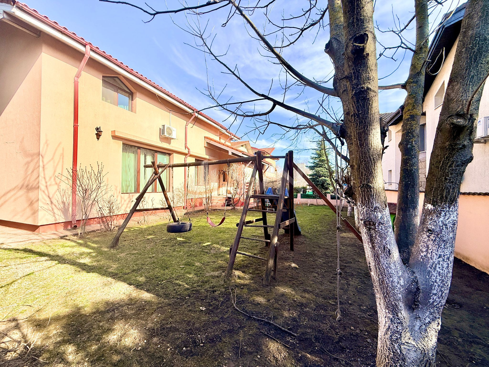 Casa, 4 camere Bucuresti/Iancu Nicolae