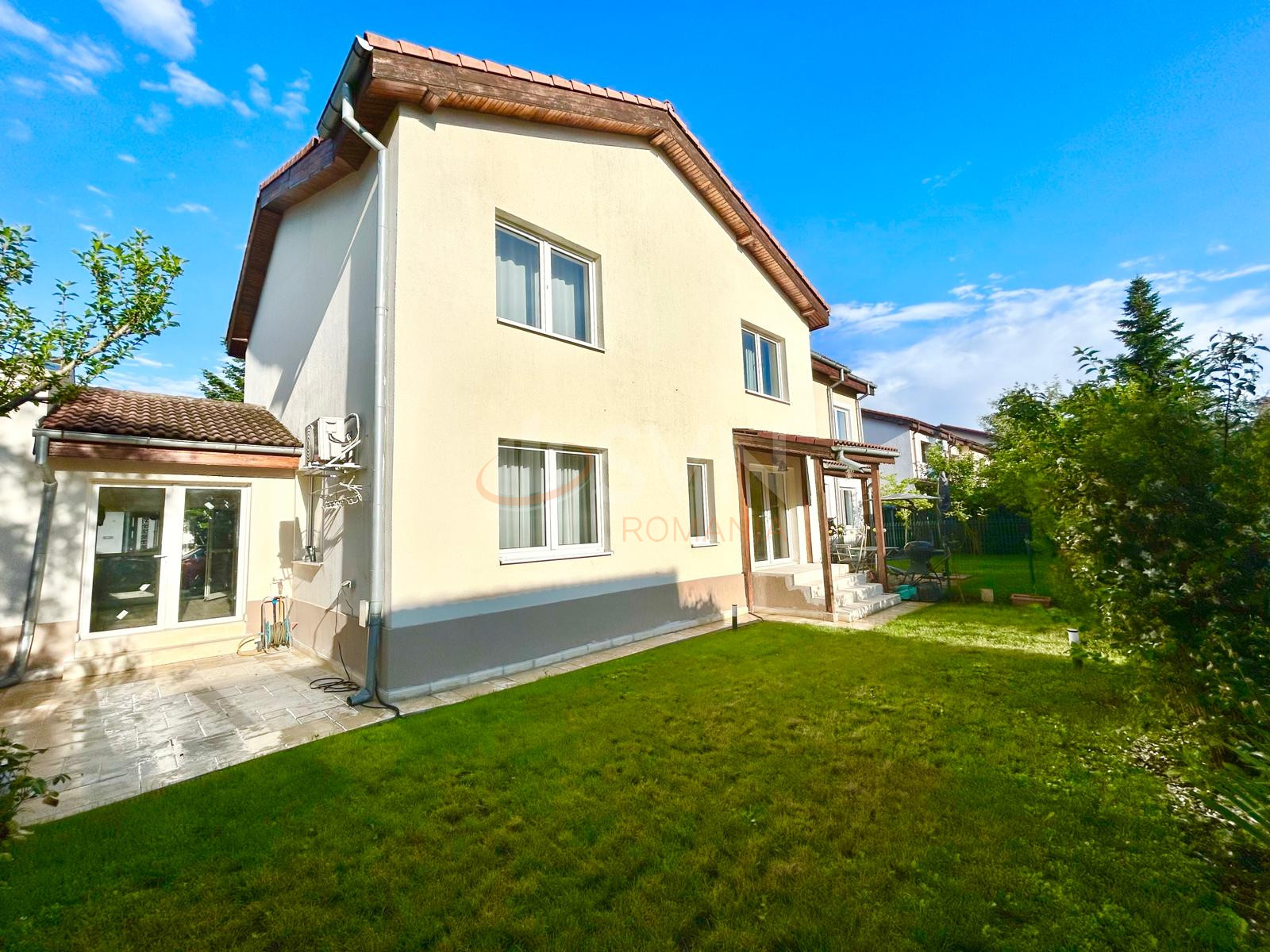 Casa, 4 camere Bucuresti/Iancu Nicolae