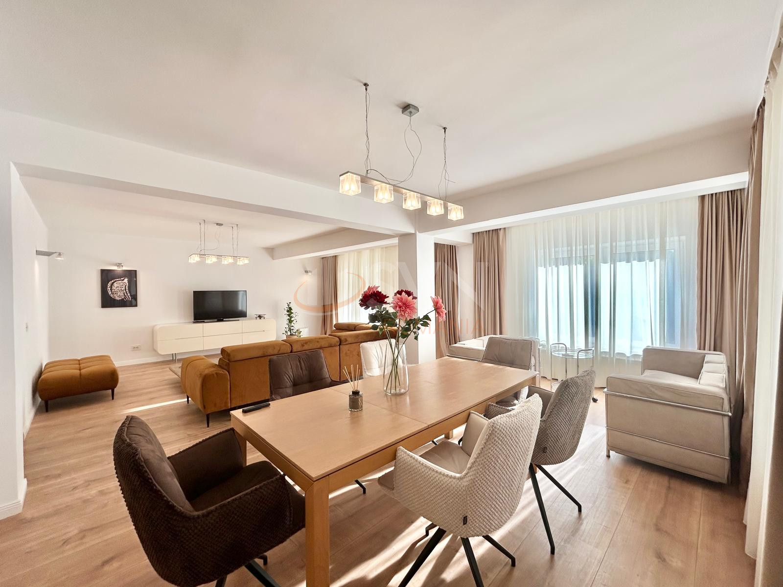 Casa, 4 camere Bucuresti/Iancu Nicolae