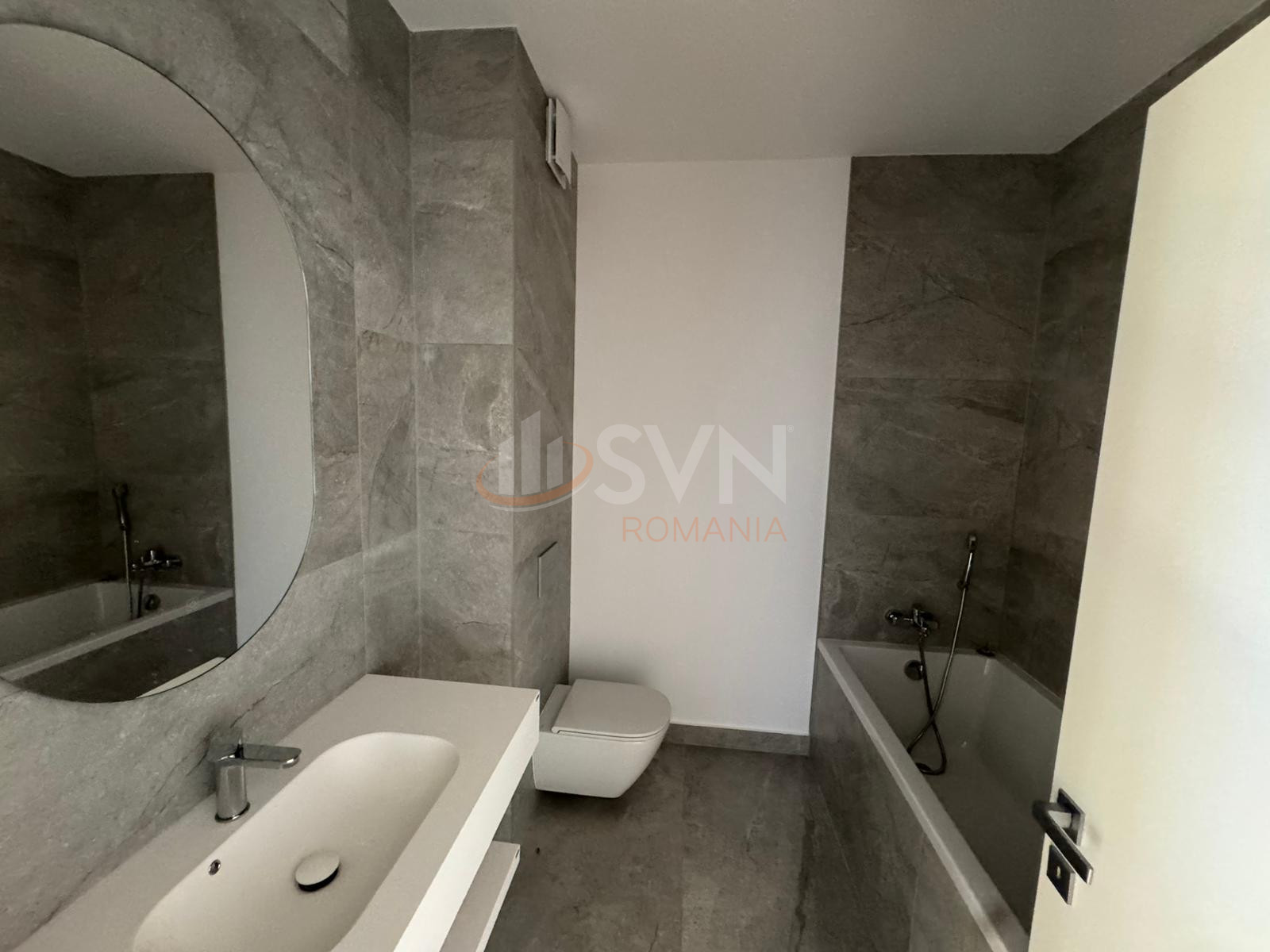 Casa, 4 camere Bucuresti/Bucurestii Noi