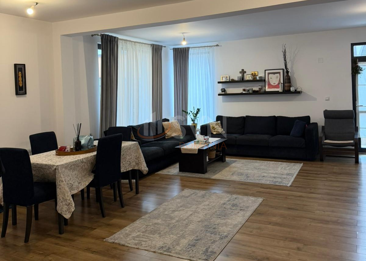 Casa, 4 camere Bucuresti/Bucurestii Noi