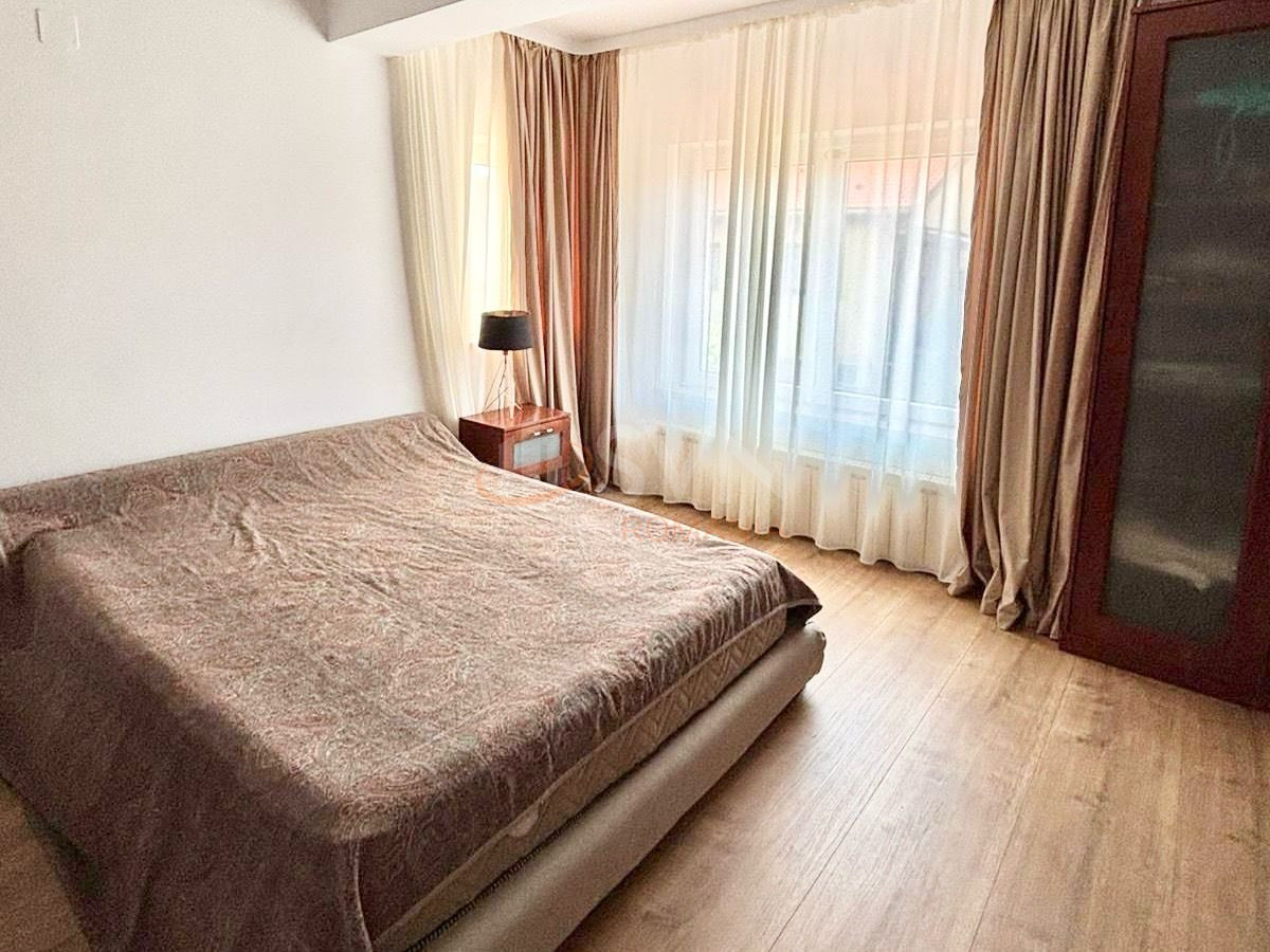 Casa, 4 camere Bucuresti/Iancu Nicolae