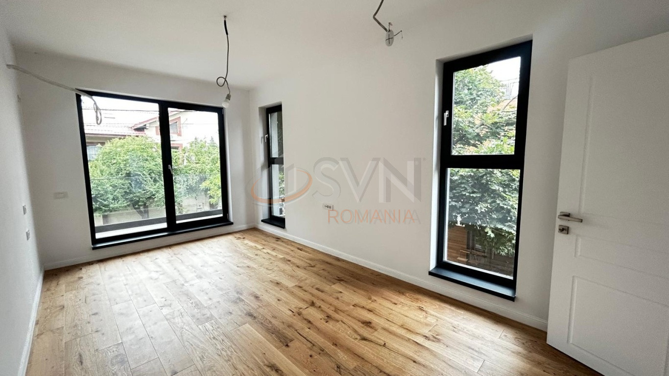 Casa, 4 camere Bucuresti/Bucurestii Noi