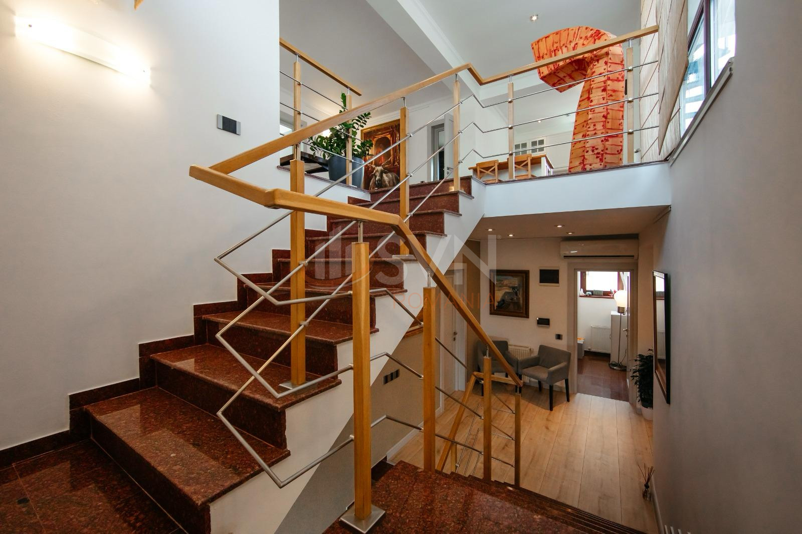 Casa, 4 camere Bucuresti/Iancu Nicolae