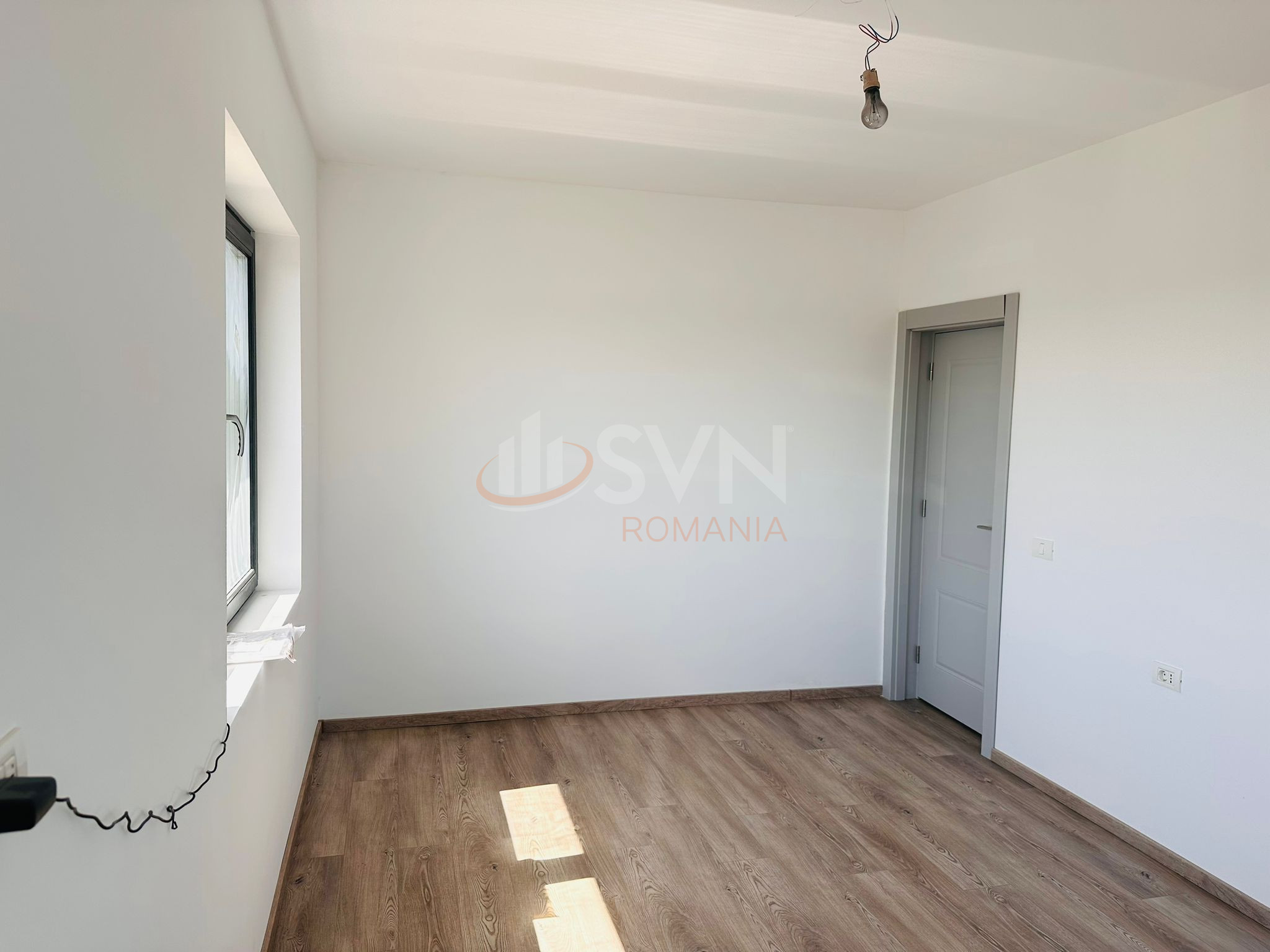 Casa, 4 camere Dambovita/Centru