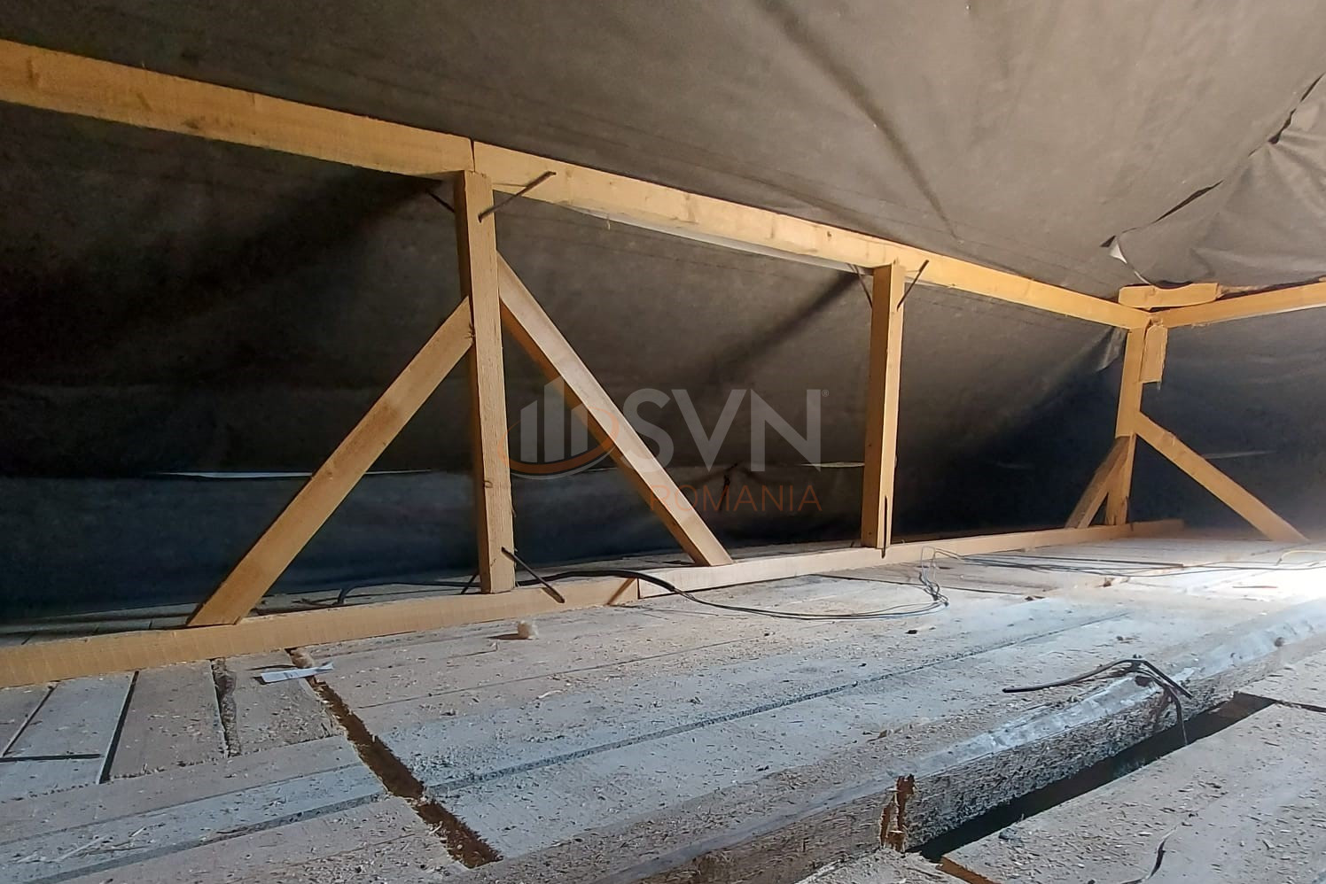 Casa, 4 camere Dambovita/Centru