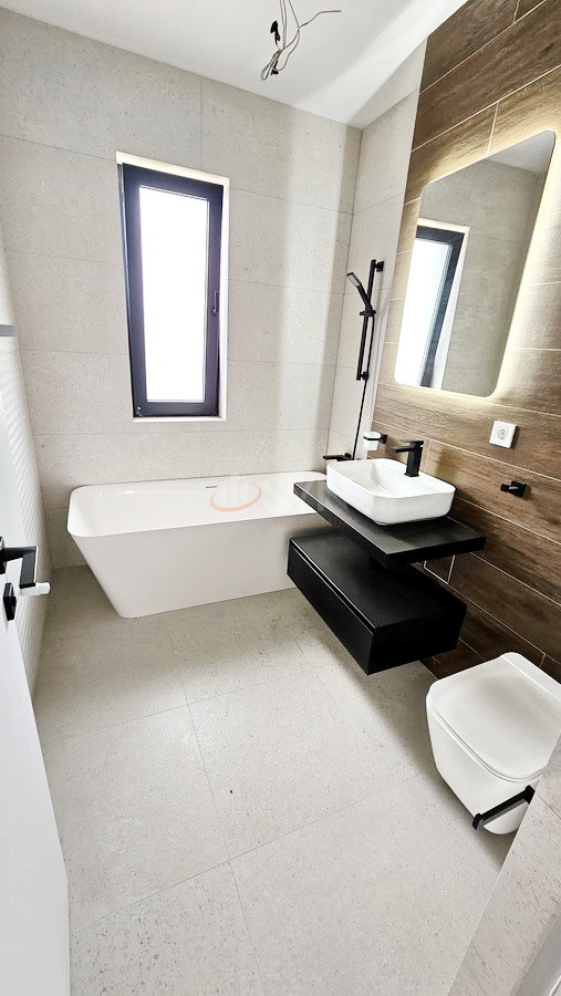 Casa, 4 camere Ilfov/Corbeanca