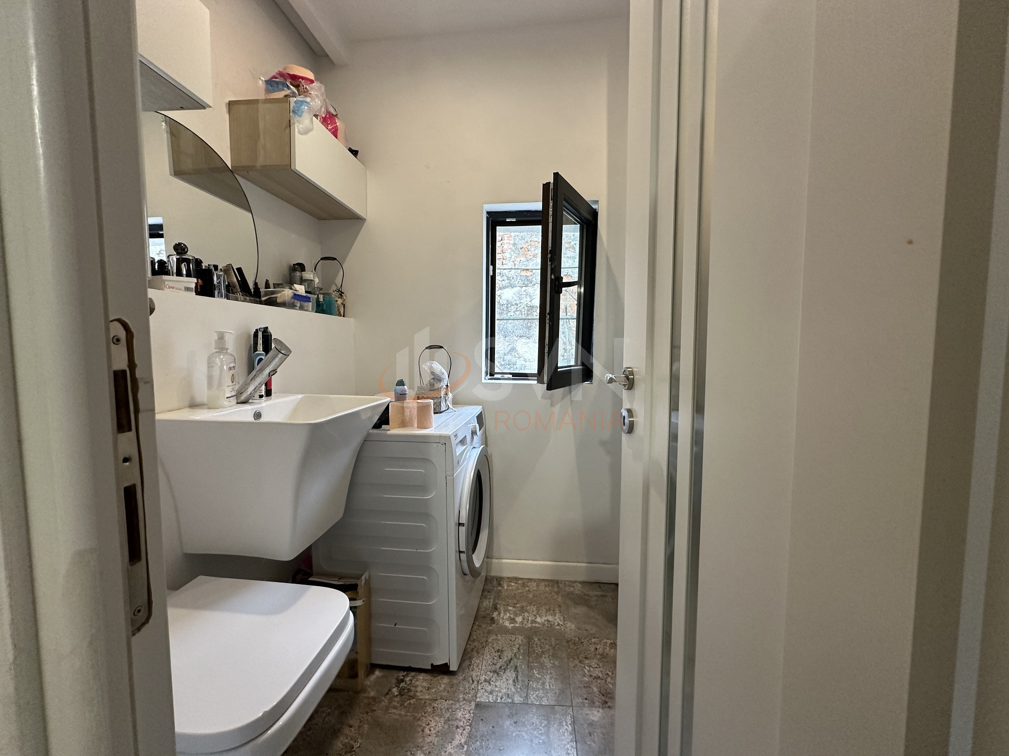 Casa, 4 camere Bucuresti/Domenii