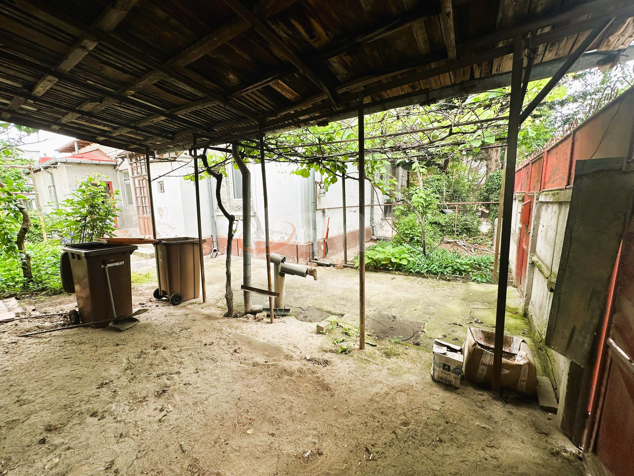 Casa, 4 camere Bucuresti/1 Mai