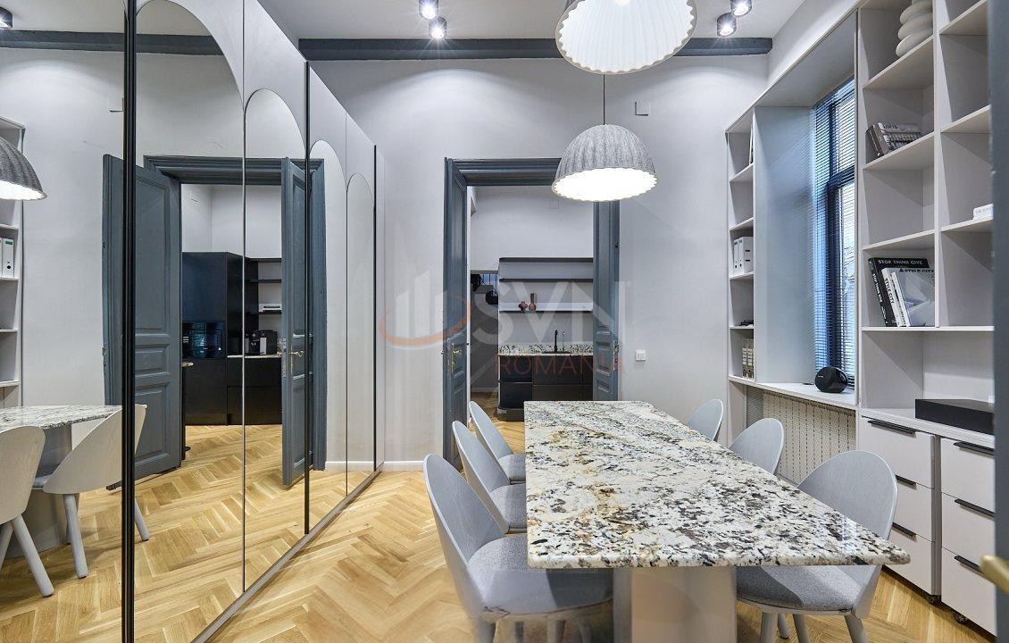 Casa, 4 camere Bucuresti/Parcul Carol