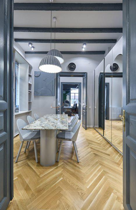 Casa, 4 camere Bucuresti/Parcul Carol