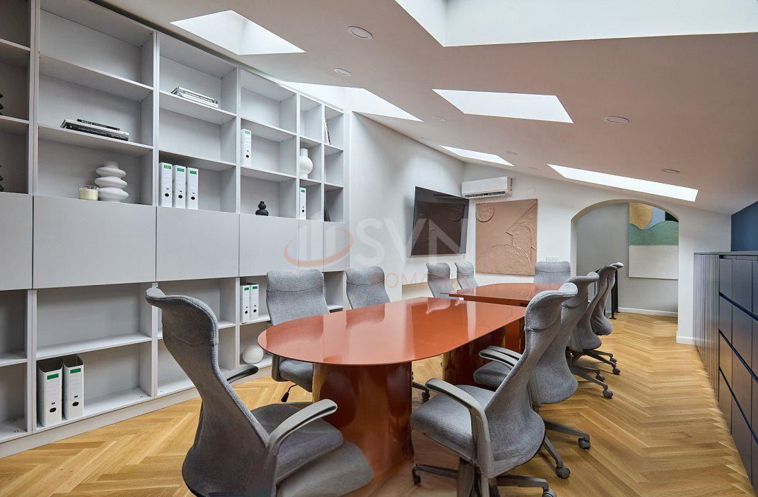 Casa, 4 camere Bucuresti/Parcul Carol