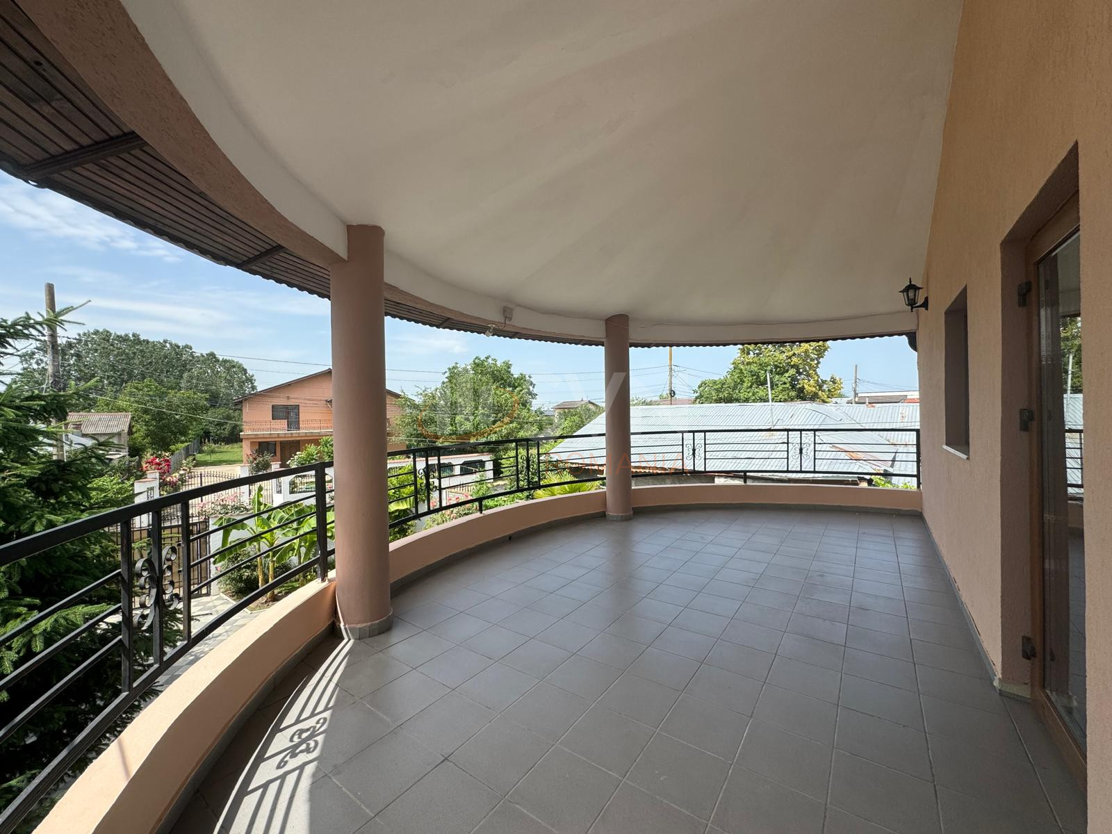 Casa, 4 camere Dambovita/Centru