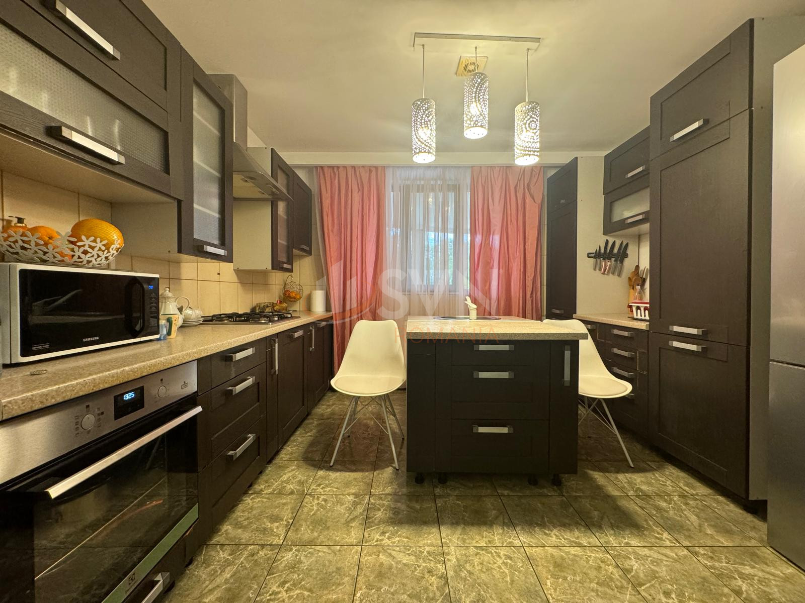 Casa, 4 camere Dambovita/Centru