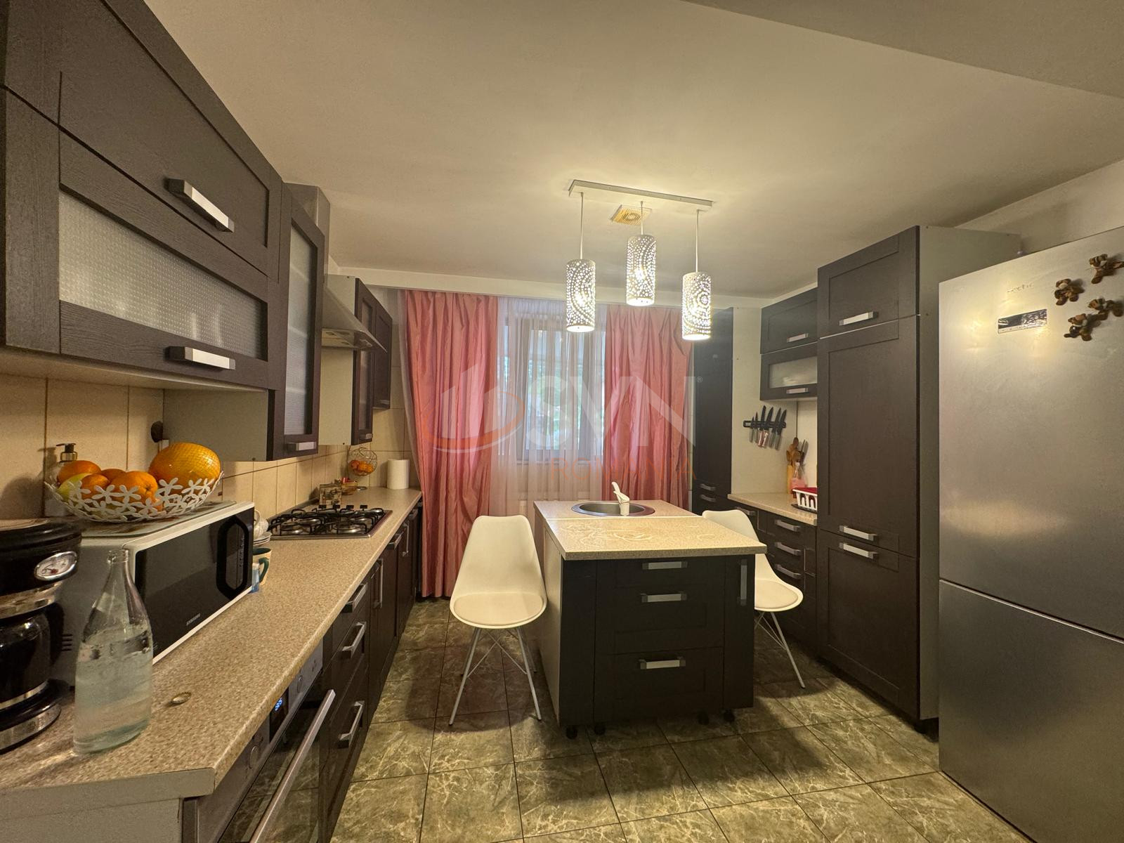 Casa, 4 camere Dambovita/Centru