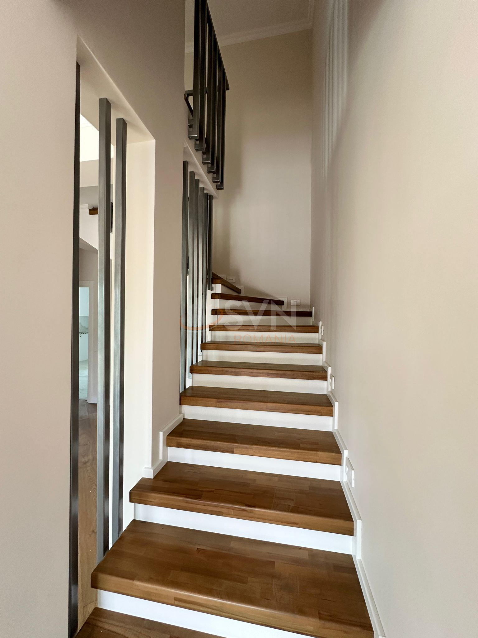 Casa, 4 camere Bucuresti/Bucurestii Noi
