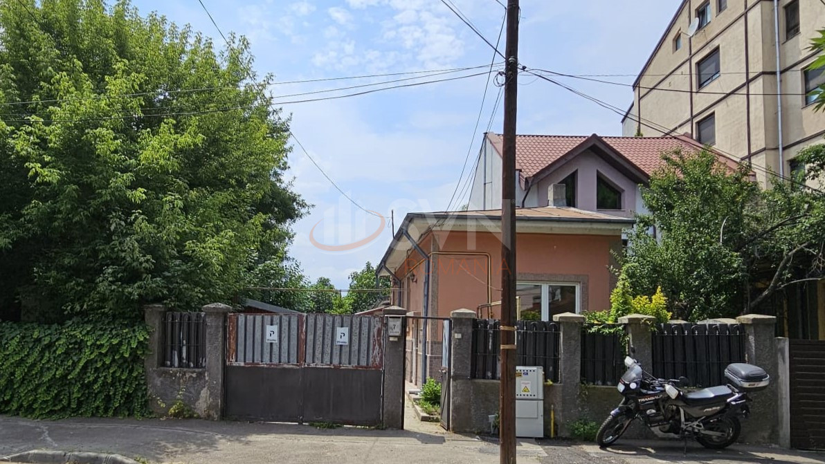 Casa, 4 camere Bucuresti/Lacul Tei