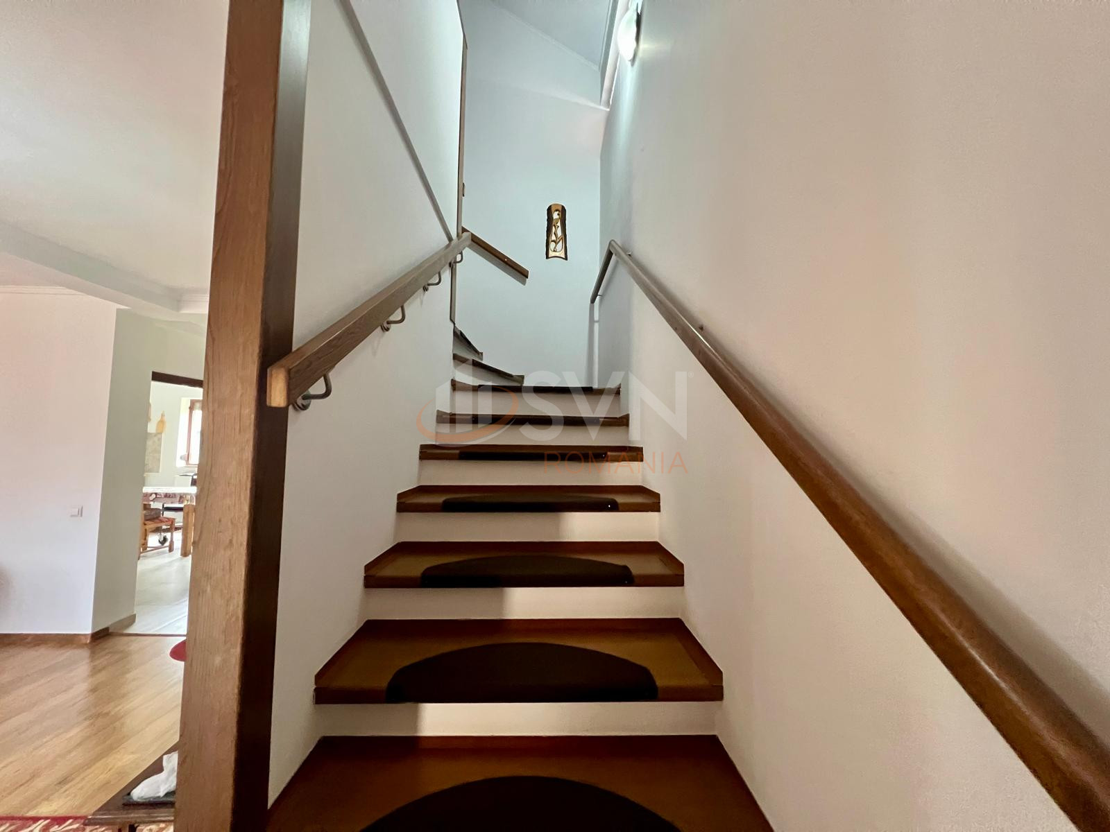 Casa, 4 camere Dambovita/Centru