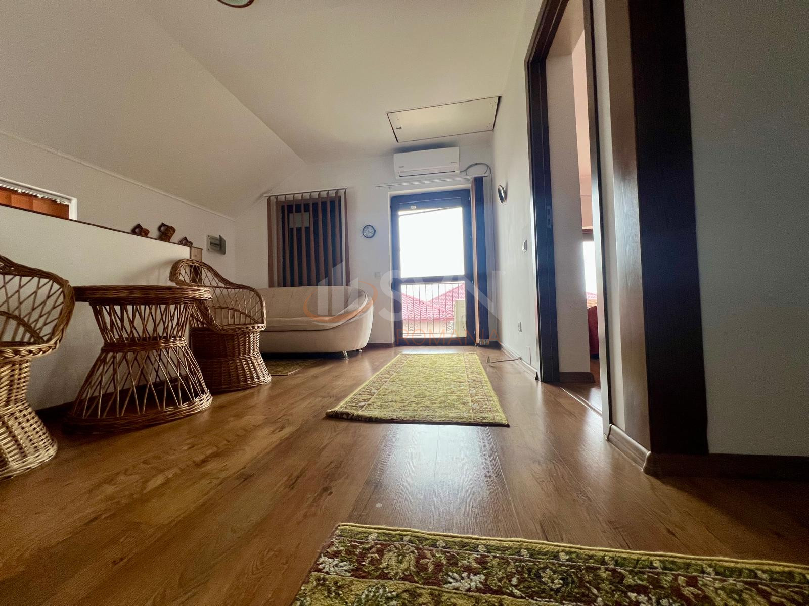 Casa, 4 camere Dambovita/Centru