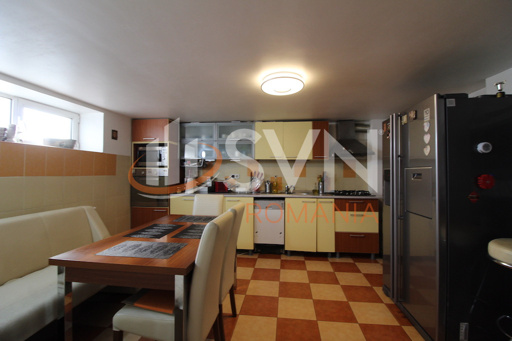 Casa, 4 camere Bucuresti/Victoriei