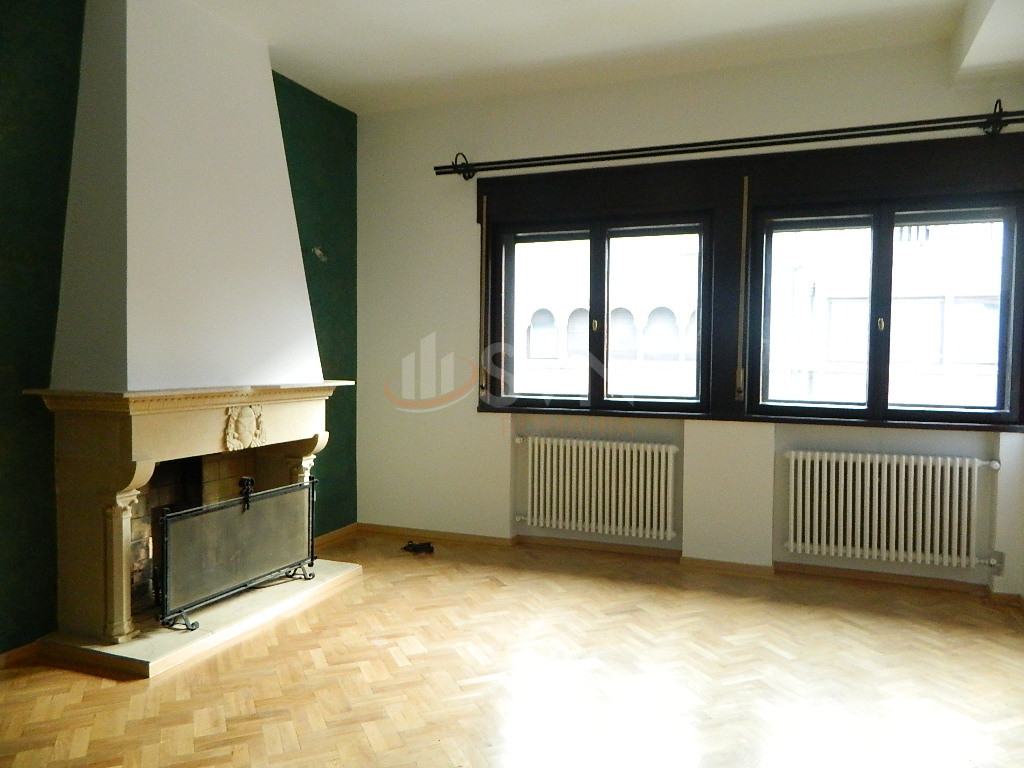 Casa, 5 camere Bucuresti/Capitale