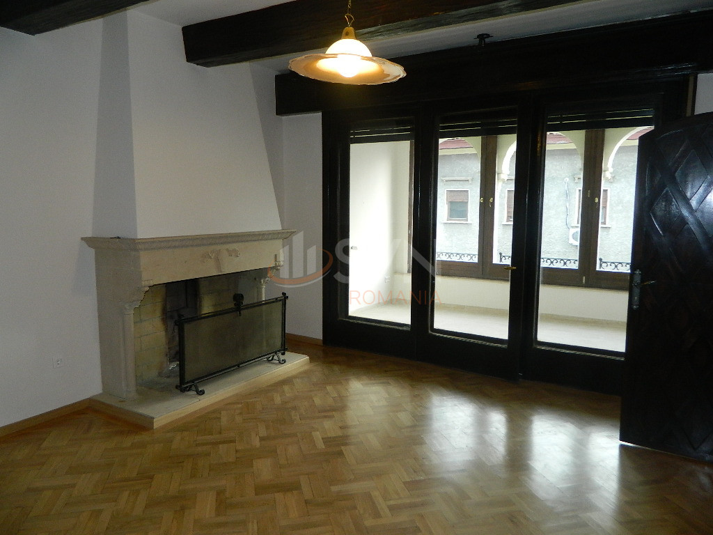 Casa, 5 camere Bucuresti/Capitale