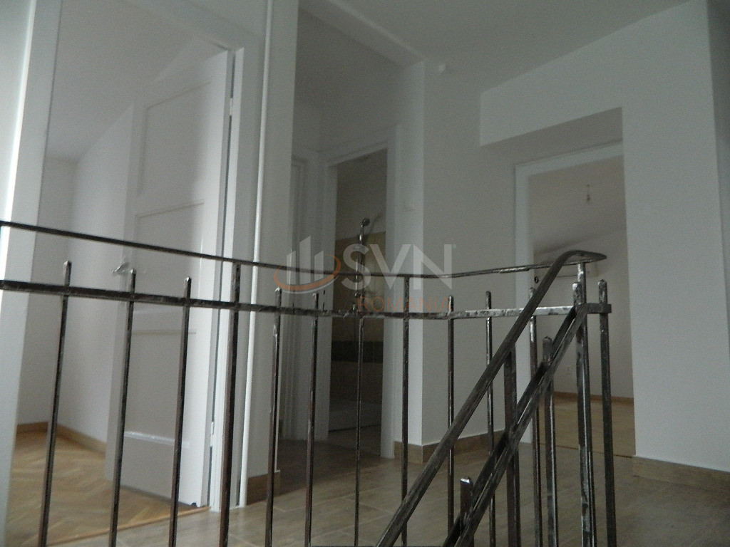 Casa, 5 camere Bucuresti/Capitale