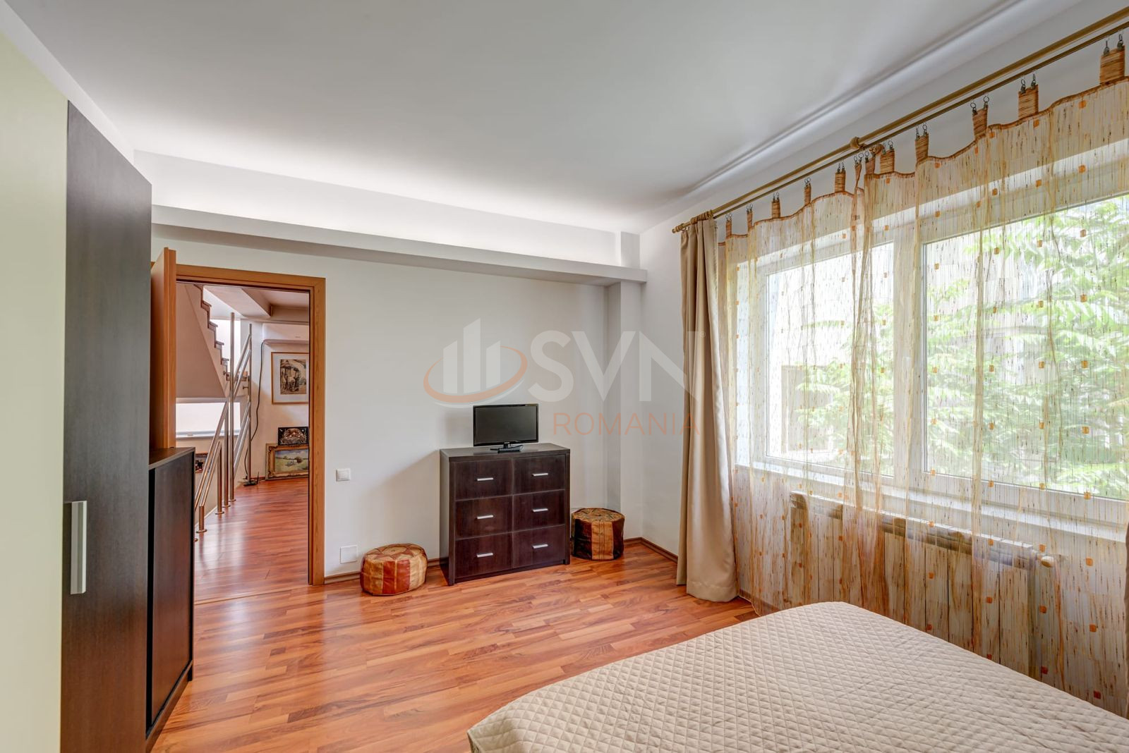 Casa, 5 camere Bucuresti/1 Mai