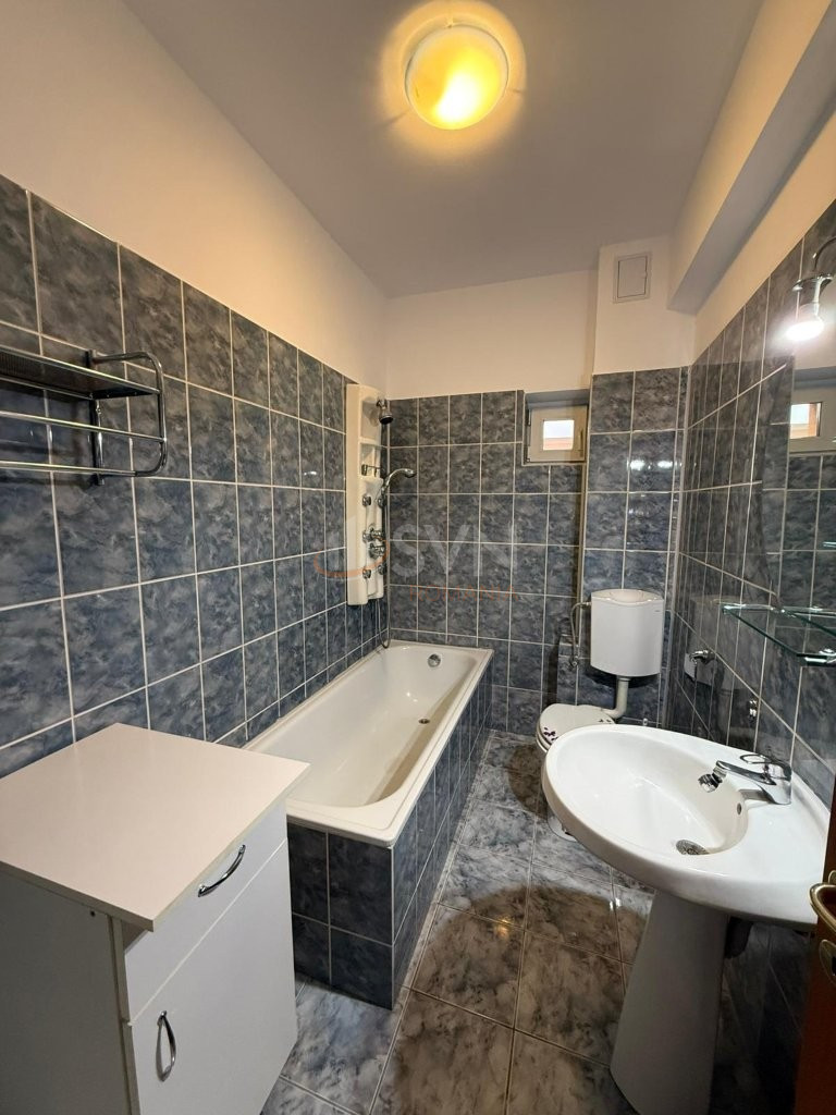 Casa, 5 camere Bucuresti/1 Mai