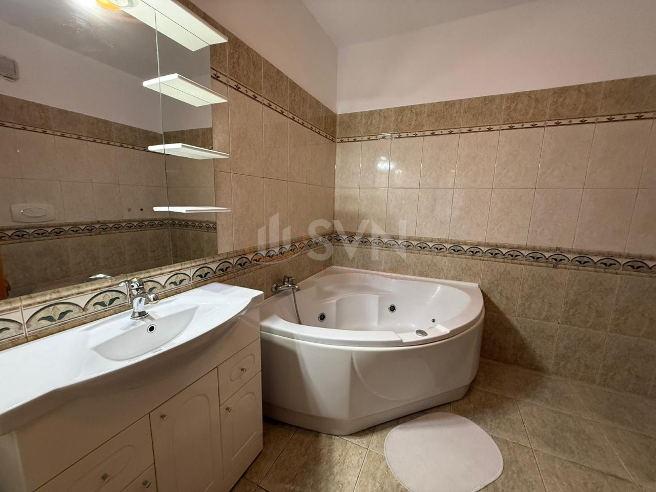 Casa, 5 camere Bucuresti/1 Mai