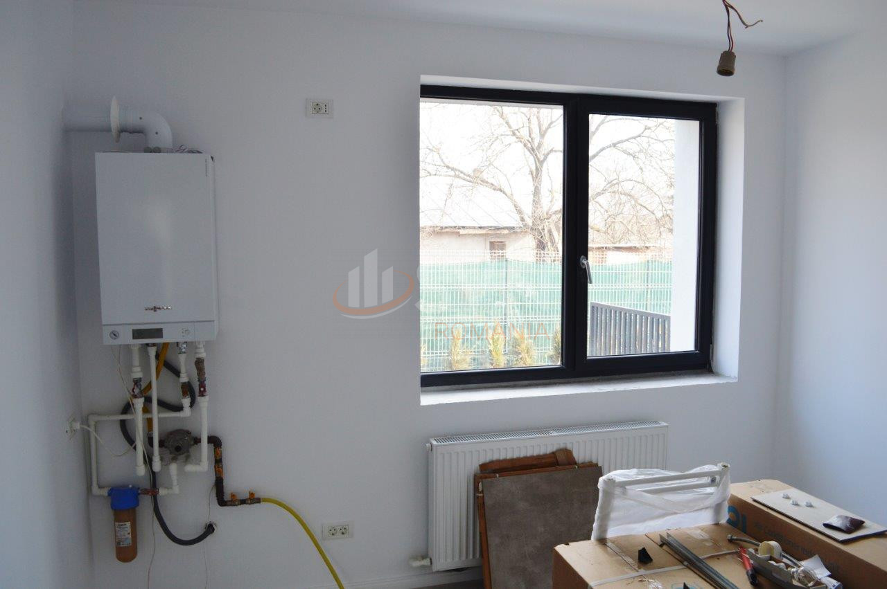 Casa, 5 camere Bucuresti/Straulesti