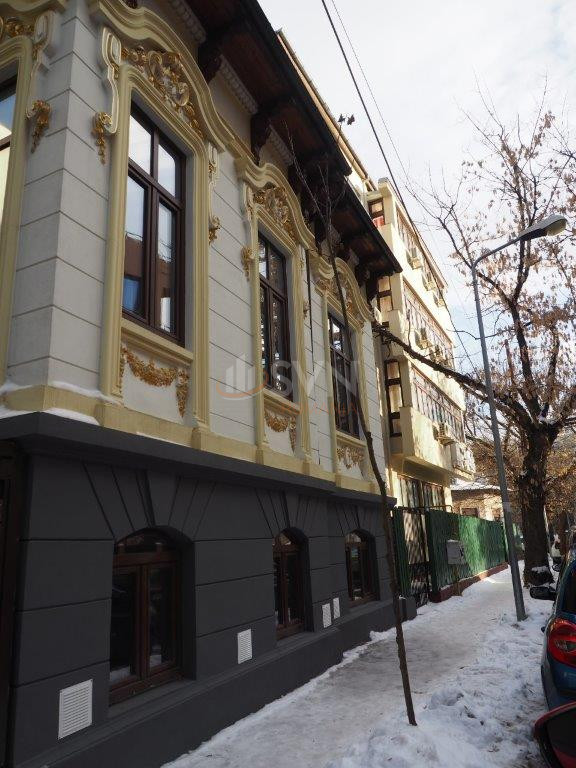 Casa, 5 camere Bucuresti/Eminescu