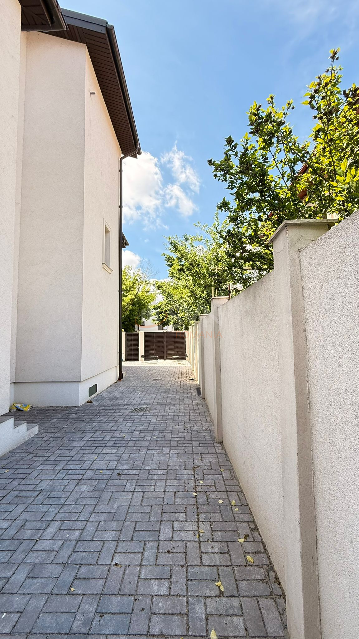 Casa, 5 camere Bucuresti/Vatra Luminoasa