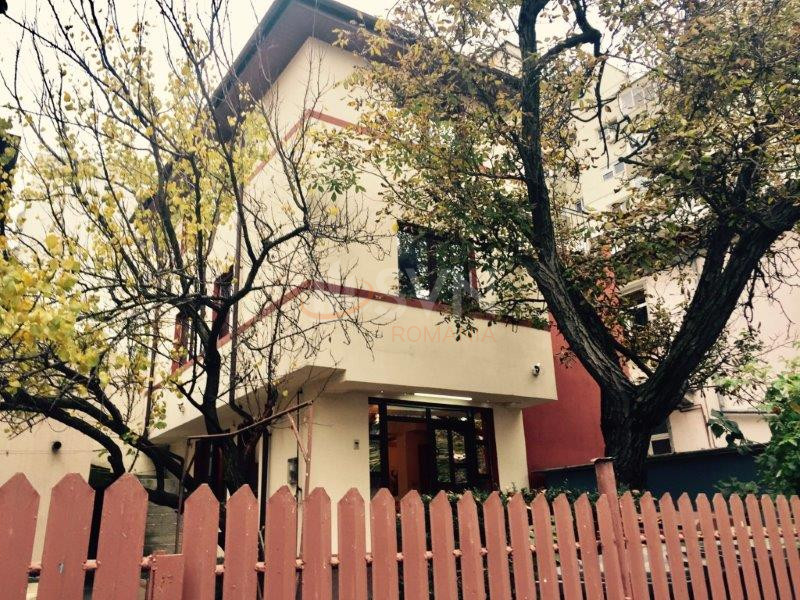 Casa, 5 camere Bucuresti/Banu Manta