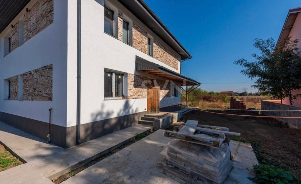Casa, 5 camere Dambovita/Centru
