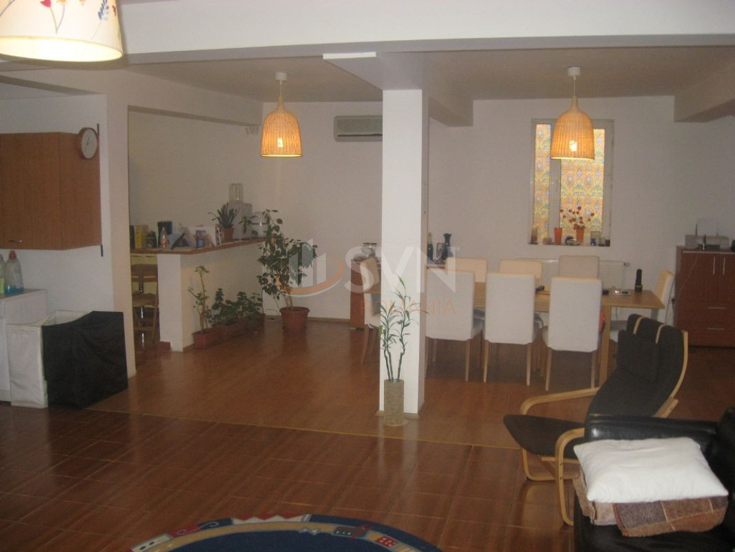 Casa, 5 camere Bucuresti/Bucurestii Noi