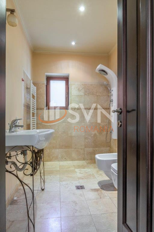 Casa, 5 camere Bucuresti/Unirii (s3)