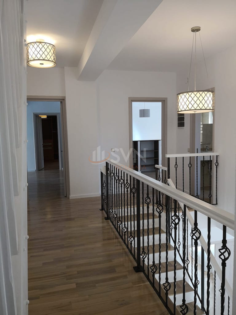 Casa, 5 camere Bucuresti/Iancu Nicolae