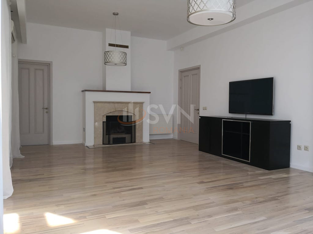 Casa, 5 camere Bucuresti/Iancu Nicolae