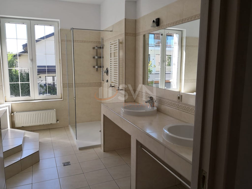 Casa, 5 camere Bucuresti/Iancu Nicolae