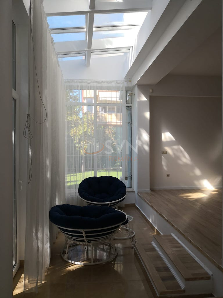 Casa, 5 camere Bucuresti/Iancu Nicolae