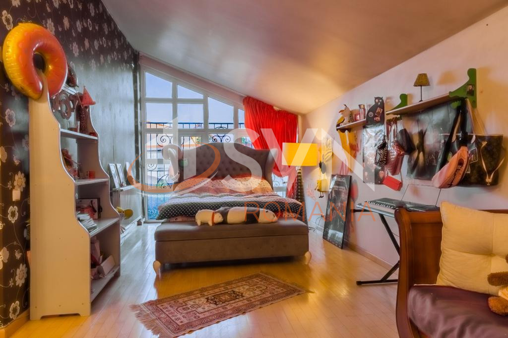 Casa, 5 camere Bucuresti/Jiului